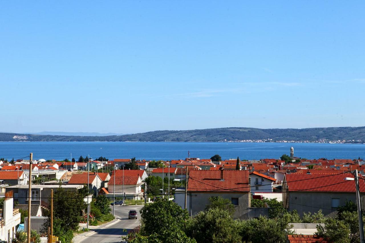 Apartments Ukic Kaštela Exterior foto